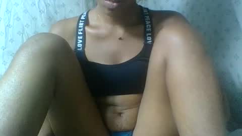 Snapshot of angeltta69 chatting on 06-06-26, 07:07 angeltta69 online show from 06-06-26, 07:07