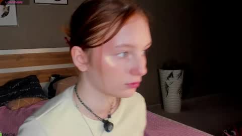 Snapshot of angelwise chatting on 06-03-26, 03:09 angelwise online show from 06-03-26, 03:09