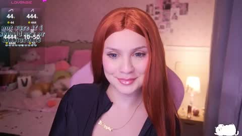 Snapshot of angelytaxx chatting on 02-26-25, 06:26 Angel online show from 02-26-25, 06:26