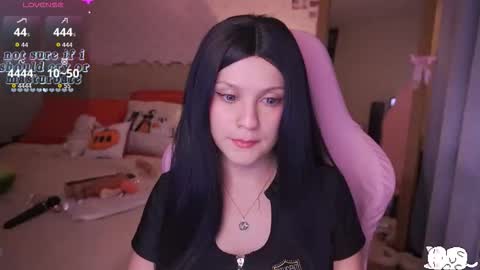 Snapshot of angelytaxx chatting on 09-27-25, 07:02 Angel online show from 09-27-25, 07:02