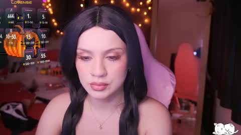 Snapshot of angelytaxx chatting on 10-20-25, 07:20 Angel online show from 10-20-25, 07:20