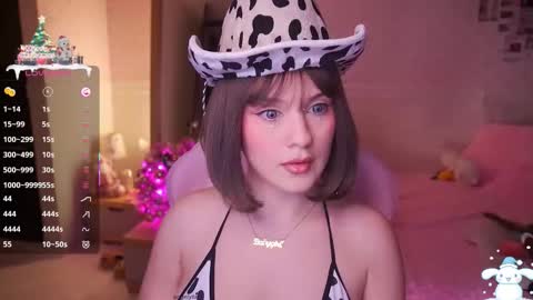 Snapshot of angelytaxx chatting on 11-30-25, 08:40 Angel online show from 11-30-25, 08:40