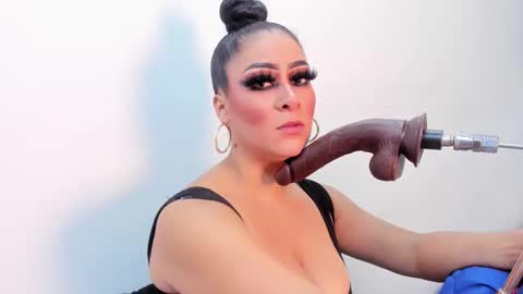 A N G I E.  online show from 03-04-25, 09:54