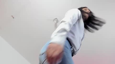 Snapshot of angieebaezz chatting on 03-04-25, 01:06 Angie online show from 03-04-25, 01:06