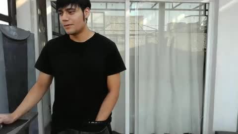 Snapshot of angrydeimos chatting on 01-22-25, 10:15 Deimos online show from 01-22-25, 10:15