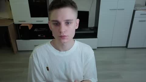 vodka online show from 04-21-26, 08:09