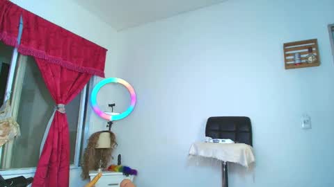 Snapshot of angye_hot chatting on 02-06-25, 11:10 Jovana Michell online show from 02-06-25, 11:10