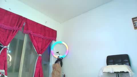 Snapshot of angye_hot chatting on 10-17-25, 11:57 Jovana Michell online show from 10-17-25, 11:57