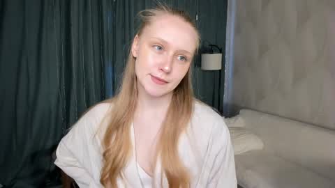 Violet online show from 04-06-26, 07:42
