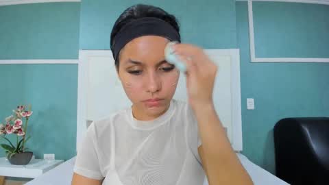 Ania online show from 09-20-25, 09:38