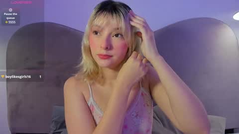 Snapshot of ania_mml chatting on 01-01-25, 10:35 Ania online show from 01-01-25, 10:35