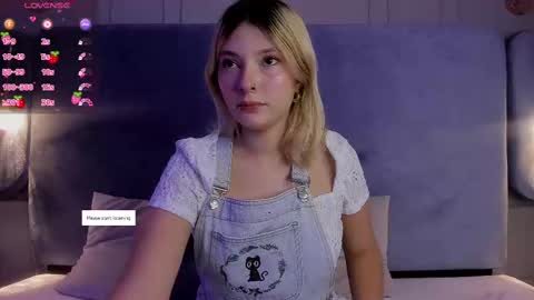 Snapshot of ania_mml chatting on 09-11-25, 08:42 Ania online show from 09-11-25, 08:42