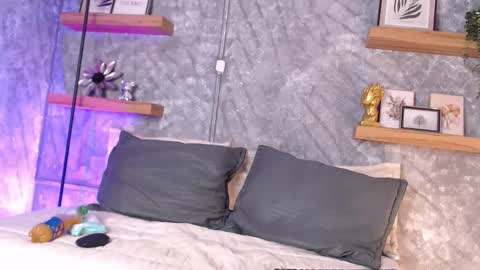 Snapshot of anicarter chatting on 11-21-25, 07:12 online show from 11-21-25, 07:12