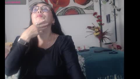 Snapshot of anii_mantilla chatting on 12-05-25, 04:32 Anii Mantilla online show from 12-05-25, 04:32