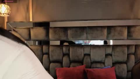 Ani  online show from 10-04-25, 04:10