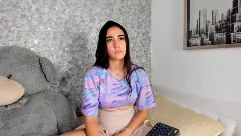 anika_h online show from 04-21-26, 12:22