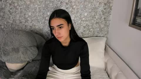 anika_h online show from 04-28-26, 12:10