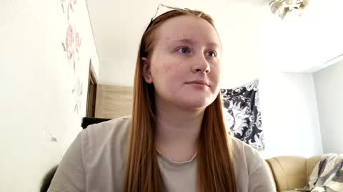 Snapshot of anika_lipps chatting on 05-29-26, 03:32 Anika online show from 05-29-26, 03:32