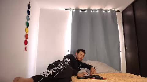 Snapshot of anika_lowen chatting on 10-29-25, 03:58 Anika And Lowen Your Thumbs Up Are Super Important For Us online show from 10-29-25, 03:58