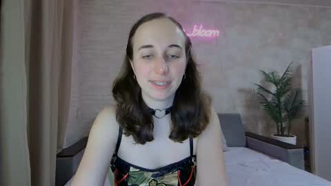 Snapshot of anikabloom chatting on 01-27-25, 10:27 anikabloom online show from 01-27-25, 10:27