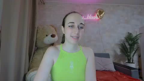 Snapshot of anikabloom chatting on 03-10-25, 03:01 anikabloom online show from 03-10-25, 03:01