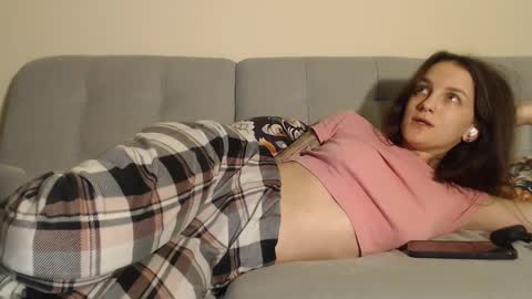 Snapshot of anime_baby22 chatting on 12-26-24, 02:01 Alice online show from 12-26-24, 02:01