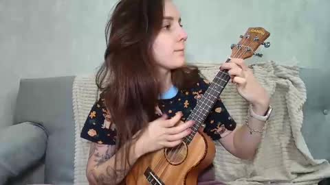 Snapshot of anime_baby22 chatting on 01-19-25, 06:32 Alice online show from 01-19-25, 06:32