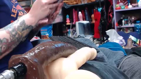 Snapshot of animergamergirl chatting on 02-22-25, 01:22 Twitter at animegamergrl. No vids for sale on Chaturbate. online show from 02-22-25, 01:22