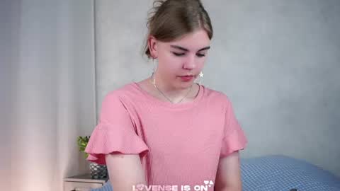 Snapshot of anishavivo chatting on 06-10-26, 01:10 AnishaVivo online show from 06-10-26, 01:10
