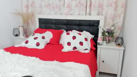 Anisia online show from 04-19-26, 06:43