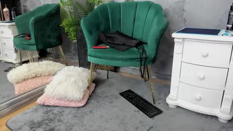 anissia teaser online show from 01-22-25, 11:23