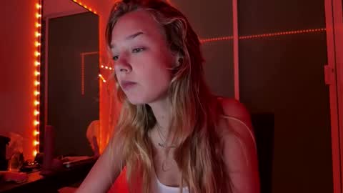 Snapshot of anita__hills chatting on 09-29-25, 05:51 anita__hills online show from 09-29-25, 05:51