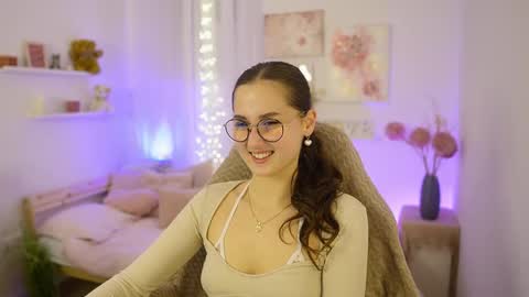 Snapshot of anita_grey_ chatting on 11-17-25, 07:52 Anita Grey online show from 11-17-25, 07:52