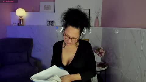 Anita online show from 12-27-24, 02:12