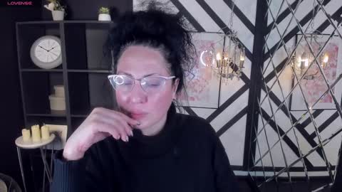 Anita online show from 01-17-25, 09:17