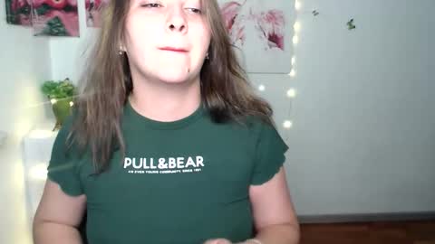 Snapshot of anitaa_a chatting on 09-16-25, 05:30 anitaa_a online show from 09-16-25, 05:30