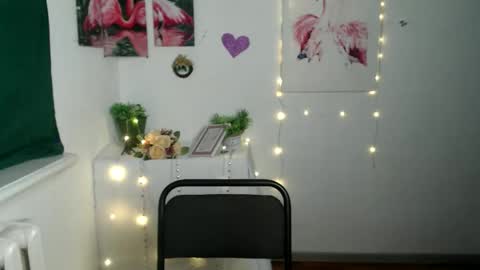 Snapshot of anitaa_a chatting on 10-11-25, 07:40 anitaa_a online show from 10-11-25, 07:40