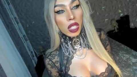 Snapshot of anitacruisze chatting on 02-25-25, 07:36 Miss Ann online show from 02-25-25, 07:36