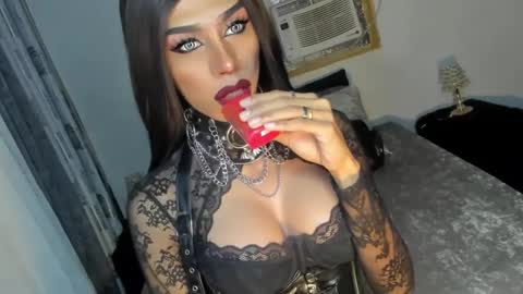 Snapshot of anitacruisze chatting on 02-26-25, 06:11 Miss Ann online show from 02-26-25, 06:11