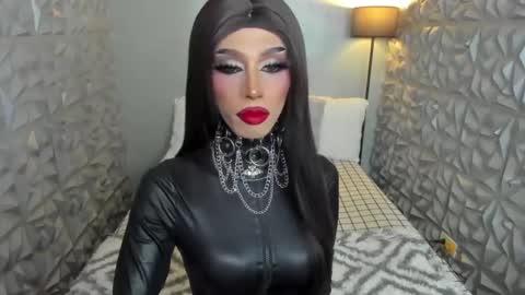 Snapshot of anitacruisze chatting on 03-03-25, 07:17 Miss Ann online show from 03-03-25, 07:17