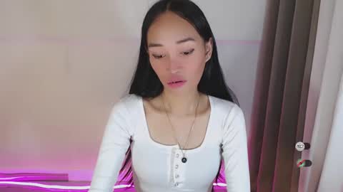 Snapshot of anitaguen chatting on 12-22-24, 12:17 anita online show from 12-22-24, 12:17