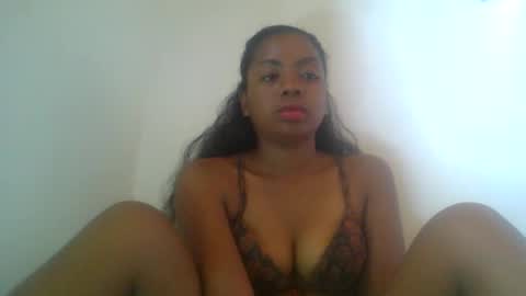 Snapshot of anitah01 chatting on 01-10-25, 06:53 anitah01 online show from 01-10-25, 06:53