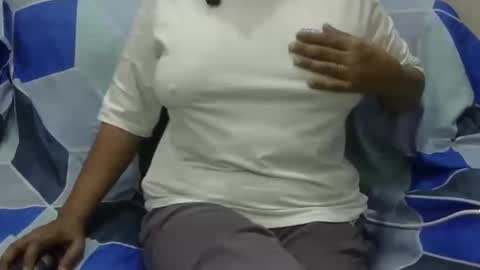 Snapshot of anjali_dogra786 chatting on 10-01-25, 06:47 anjali_dogra786 online show from 10-01-25, 06:47