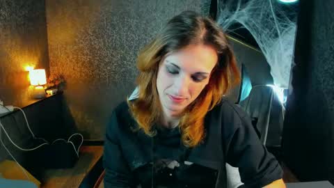 Snapshot of anjella_botton chatting on 05-18-26, 04:07 Angel online show from 05-18-26, 04:07