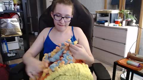 Snapshot of ankey_rayah chatting on 12-10-24, 09:23 Nameless online show from 12-10-24, 09:23