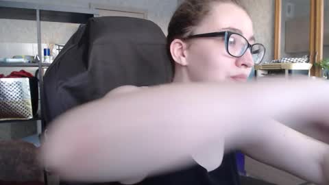 Snapshot of ankey_rayah chatting on 01-15-25, 10:27 Nameless online show from 01-15-25, 10:27