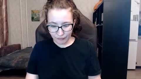 Snapshot of ankey_rayah chatting on 12-13-25, 08:25 Nameless online show from 12-13-25, 08:25