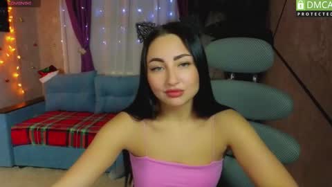 Snapshot of anna873 chatting on 12-16-25, 01:10 Anna online show from 12-16-25, 01:10