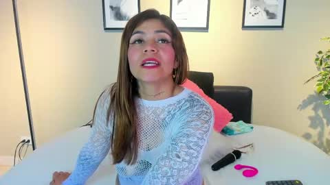 Snapshot of anna__spencer chatting on 04-30-26, 12:22 Anna online show from 04-30-26, 12:22