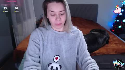 Snapshot of anna_ana chatting on 12-27-24, 09:28 Anadirectgirl online show from 12-27-24, 09:28